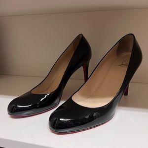 Christian Louboutin simple pump